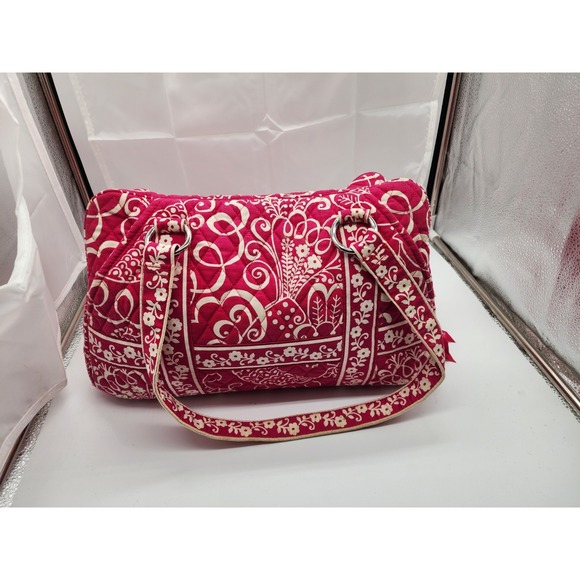 Vera Bradley Handbags - Retired Vera Bradley Twirly Birds Pink Shoulder Handbag